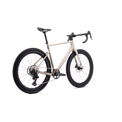 KOYUK CR RACE - betónová 580