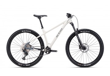 CTM horský bicykel ZEPHYR PRO - lesklá sivá / slonovinová 2025