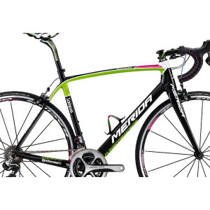 Cestné bicykle karbónové
